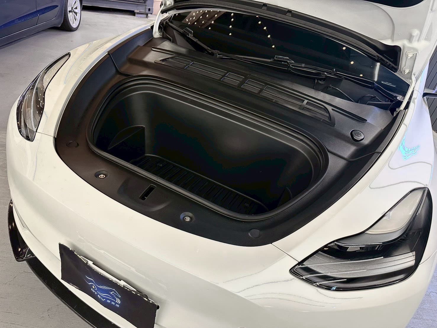 2023年 Tesla Model Y LR